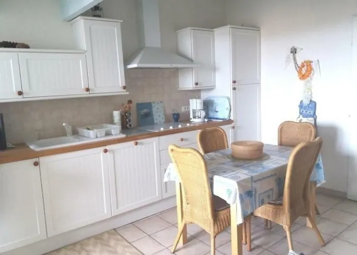 Renove Avec Loggia Et Parking, Proche De La A - Fr-1-387-144 Apartment *
